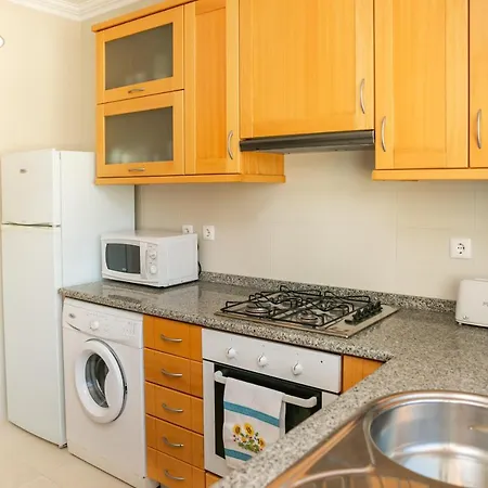 Sunny Apartment Facing The Garden And Pool Albufeira