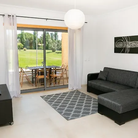 Sunny Apartment Facing The Garden And Pool *