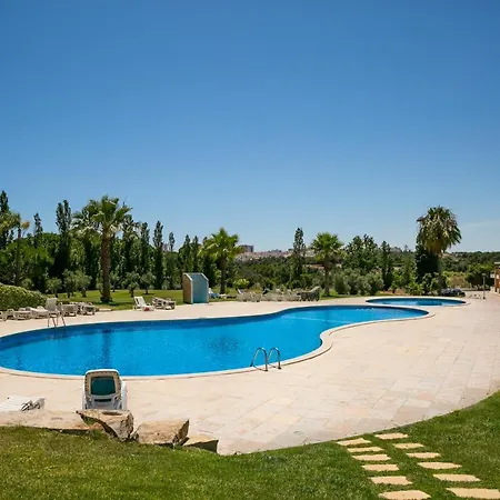 Lägenhet Sunny Apartment Facing The Garden And Pool Albufeira
